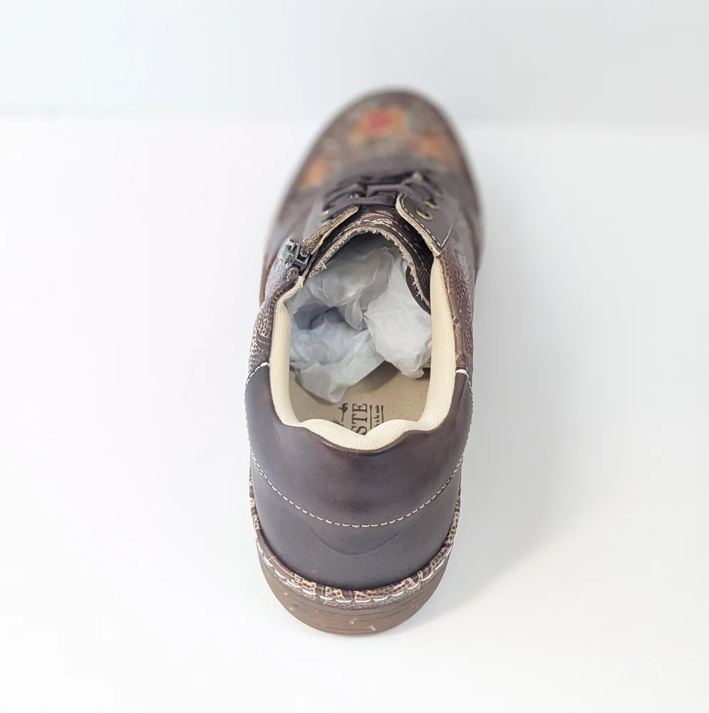 NWOT Spring Step L ' Artiste Leather Sneakers